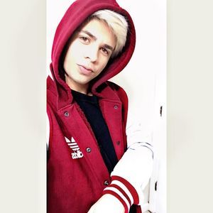 Meet your Posher, Marcos